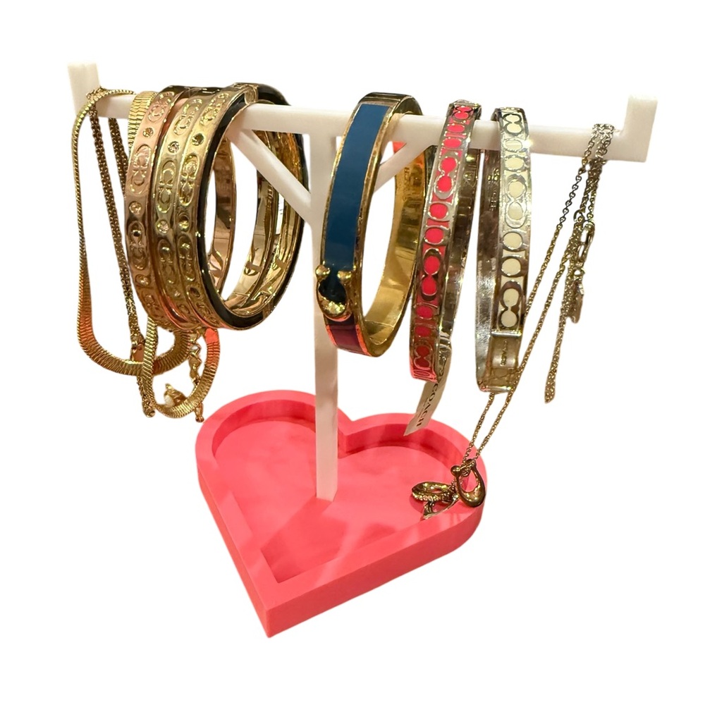 Jewelry Stand Pink and White Heart